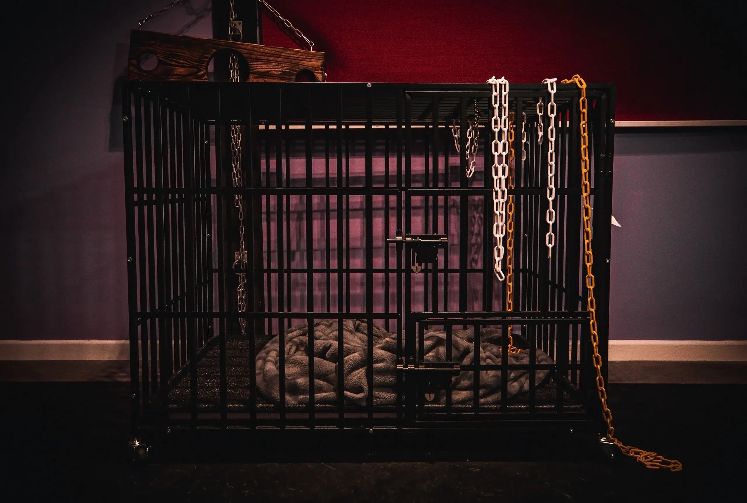 The Scarlet Chamber - Brothel in Southampton, United Kingdom