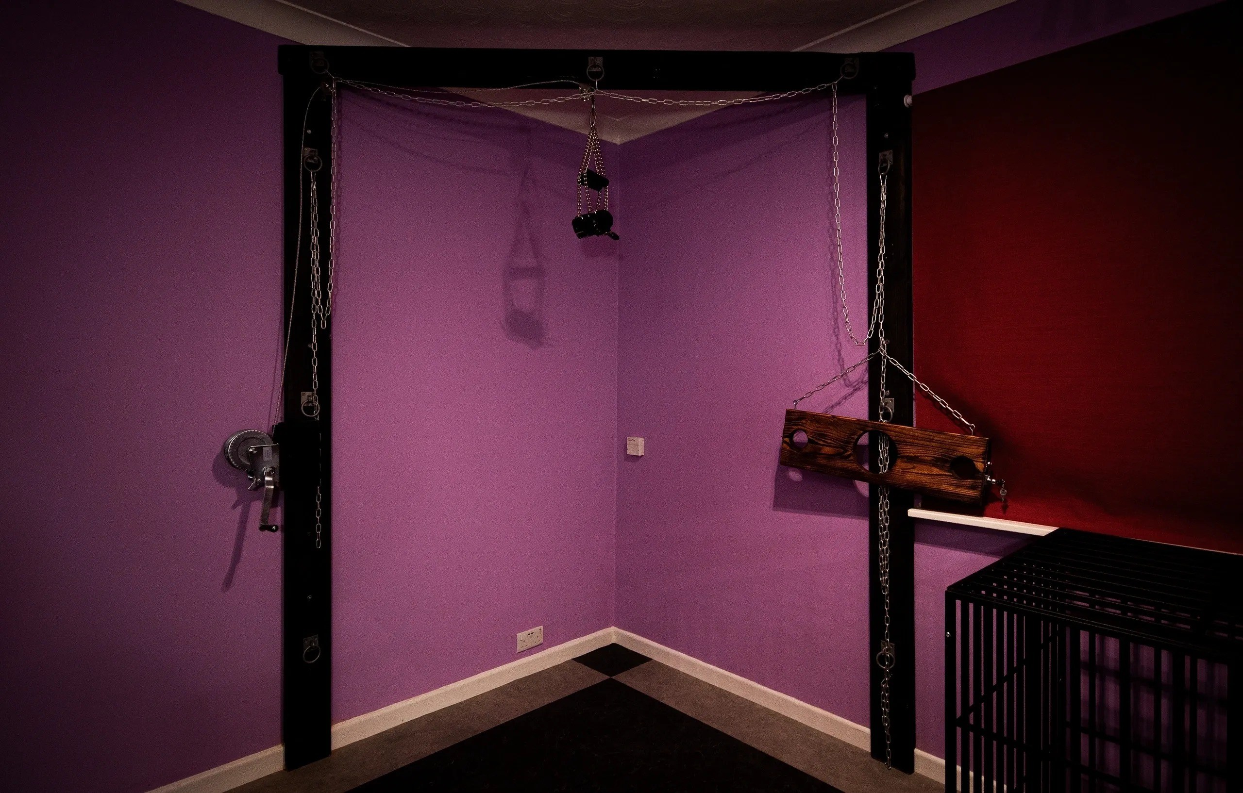 The Scarlet Chamber - Brothel in Southampton, United Kingdom