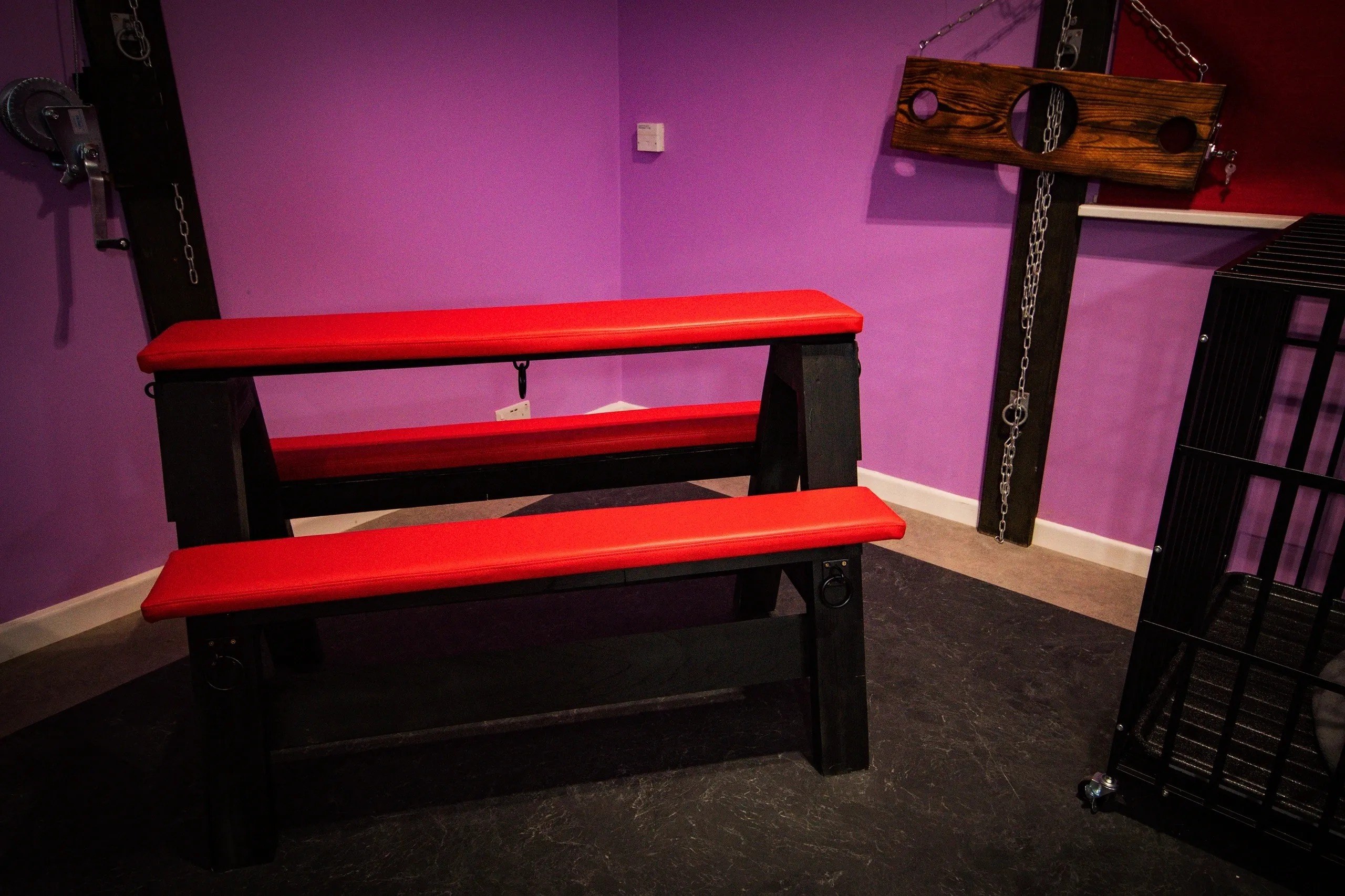 The Scarlet Chamber - Brothel in Southampton, United Kingdom