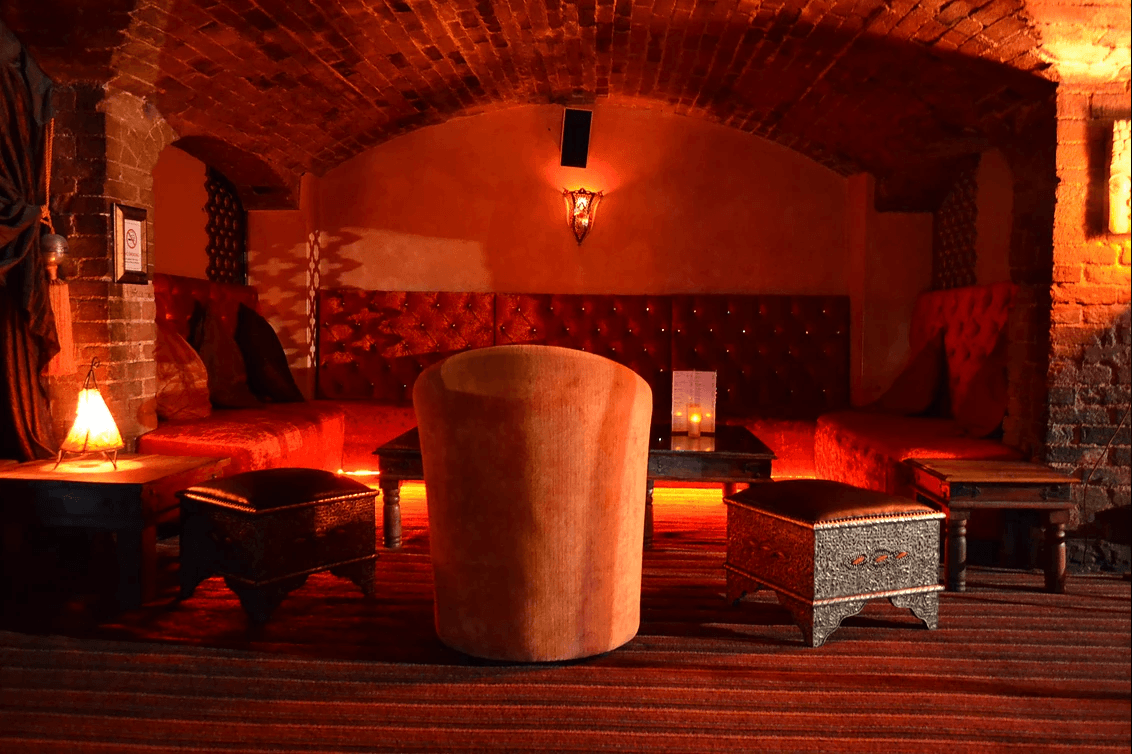 Caz Bar Nightclub - Nightclub in Stratford Upon Avon, United Kingdom