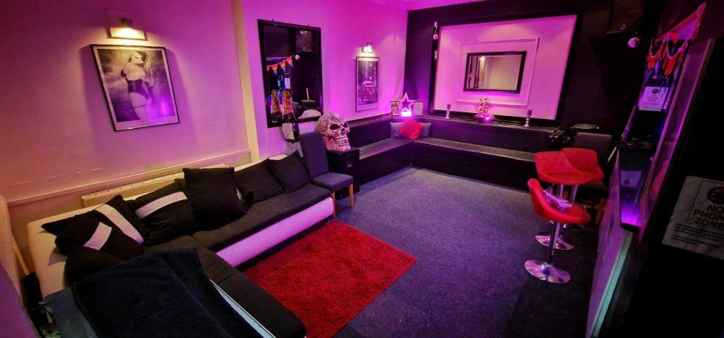 Roxys Den - Swinger Club in Walsall, United Kingdom