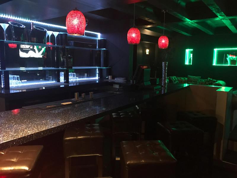 Diamonds & Strings Strip Club & Bar - Nightclub in Watford, United Kingdom