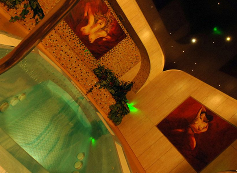 Chameleons Club - Swinger Club in Wednesbury, United Kingdom