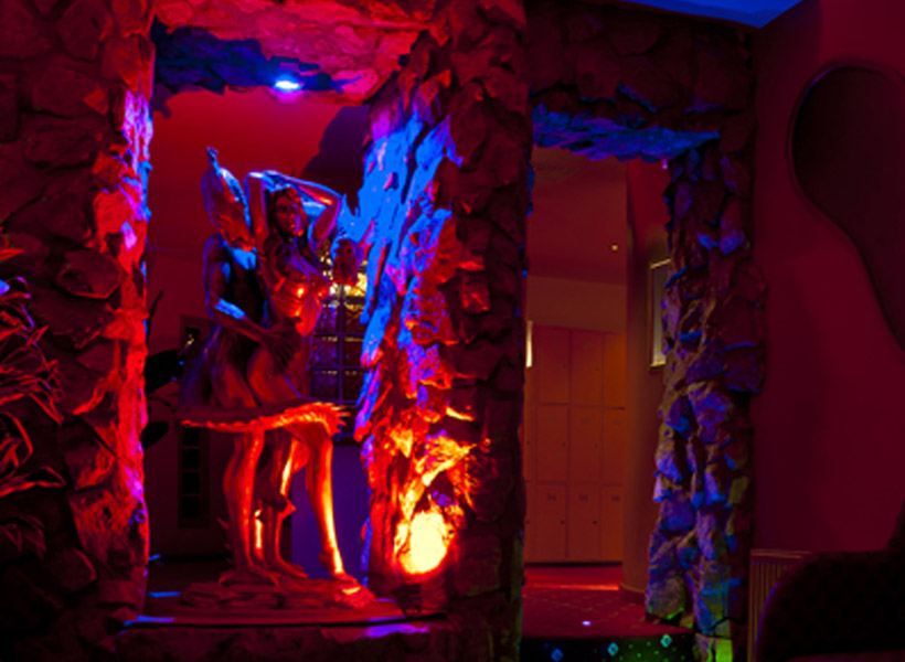 Chameleons Club - Swinger Club in Wednesbury, United Kingdom