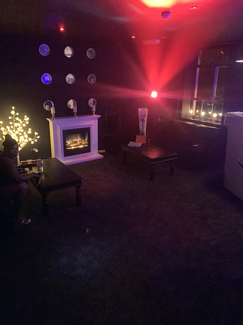 Sinderellas Showbar - Nightclub in Wolverhampton, United Kingdom