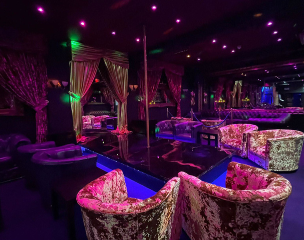 Black Lace Gentlemen's Club - Nightclub in Worcester, United Kingdom