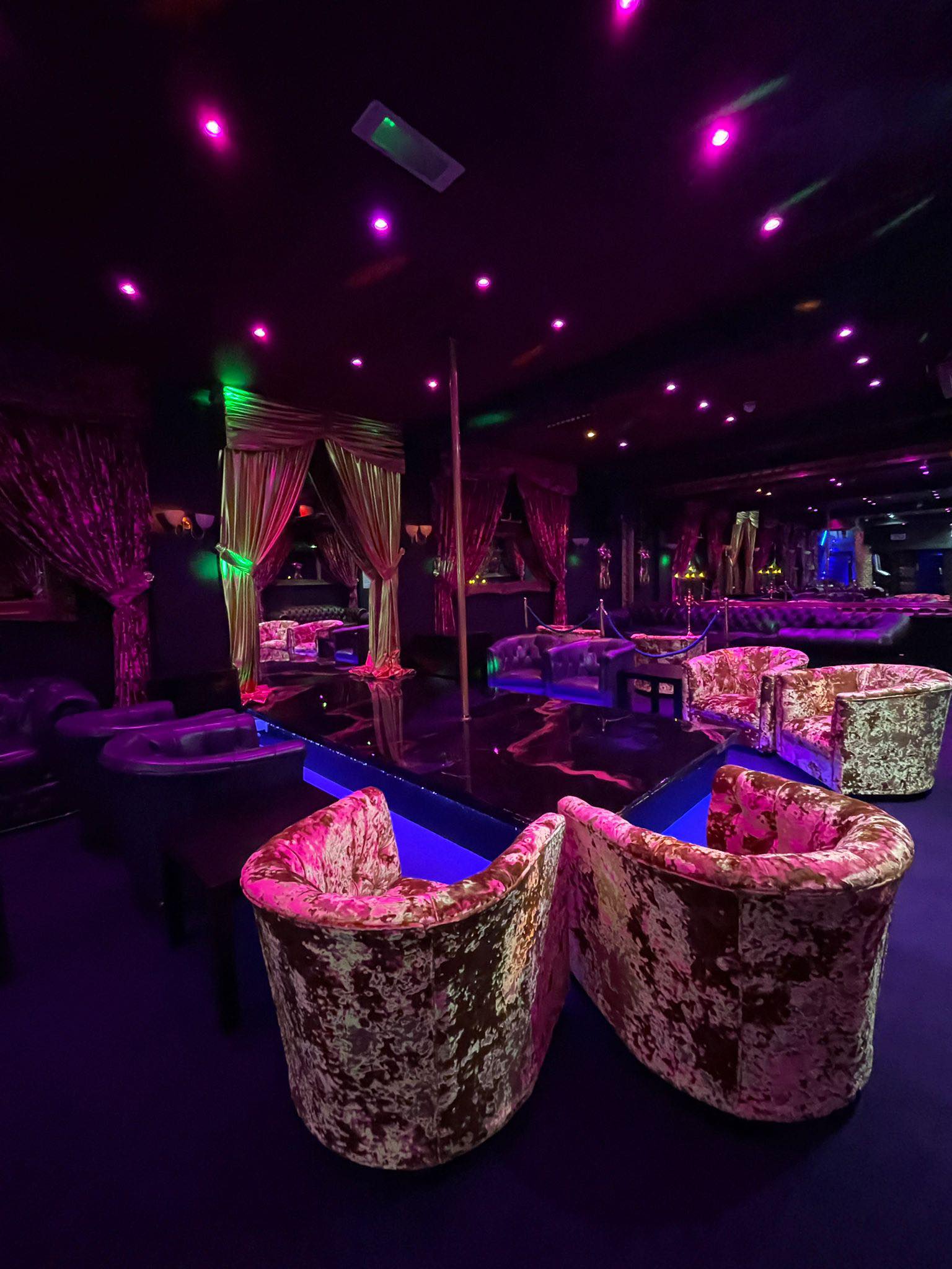 Black Lace Gentlemen's Club - Nightclub in Worcester, United Kingdom