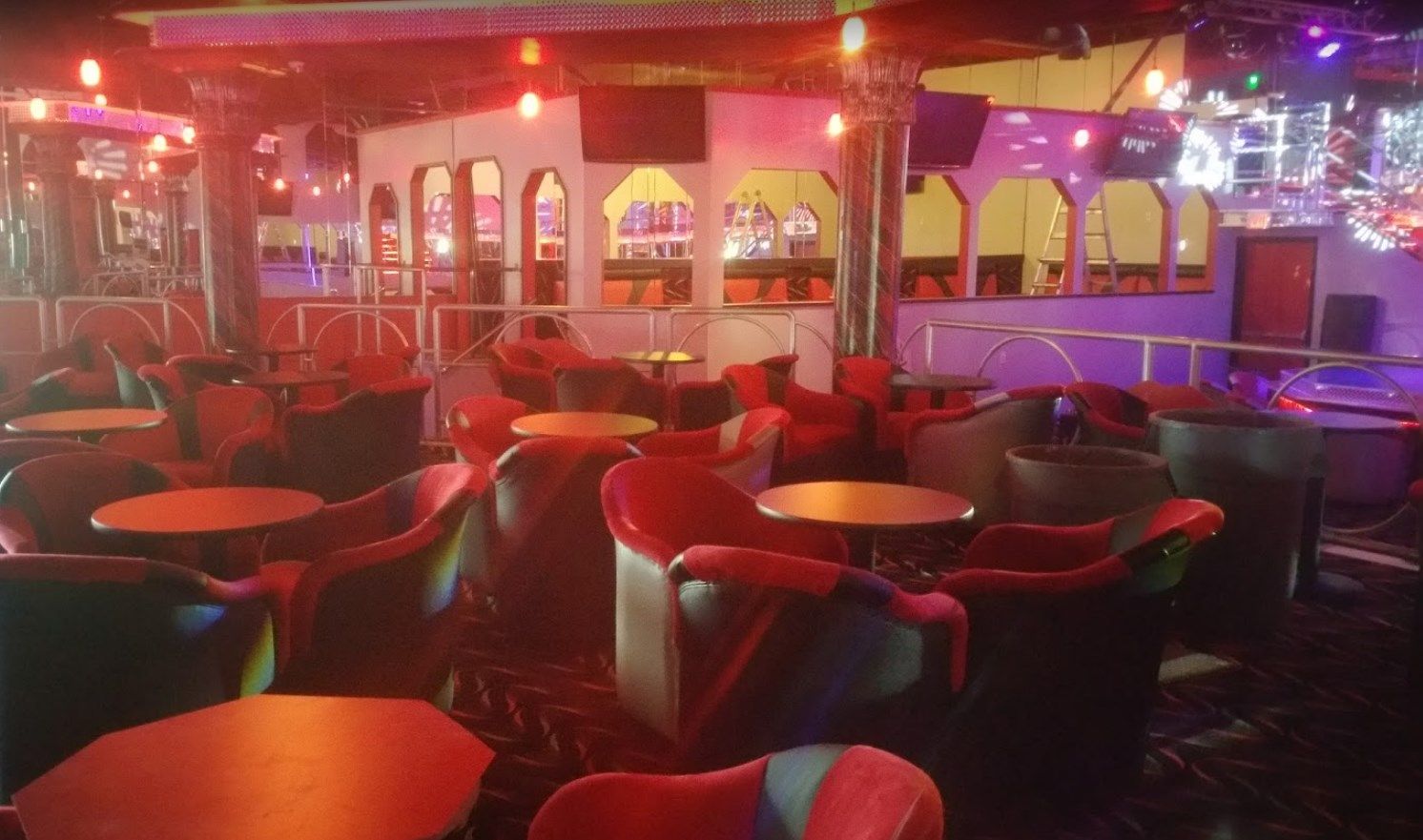 Hush Cabaret - Nightclub in Akron, United States