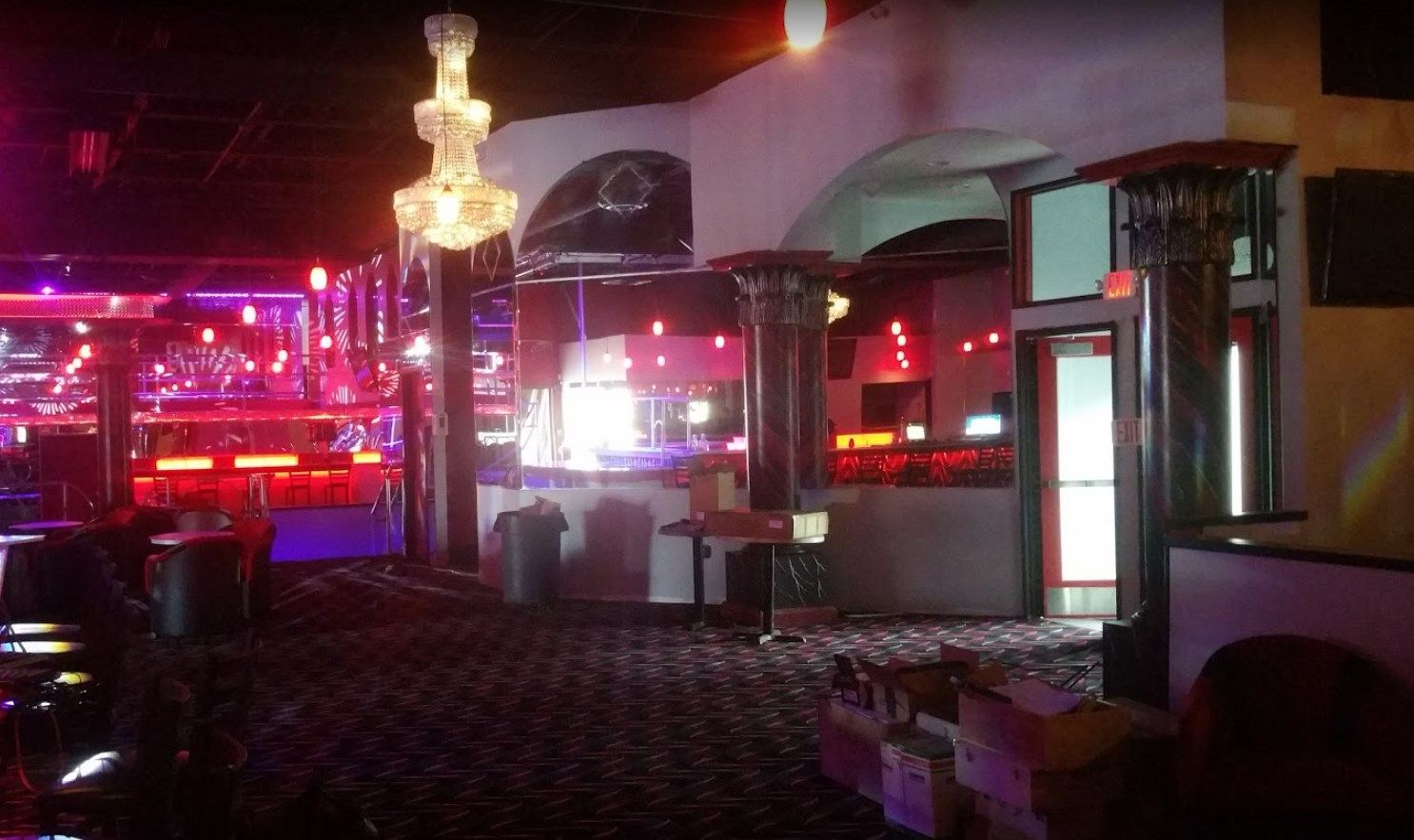 Hush Cabaret - Nightclub in Akron, United States