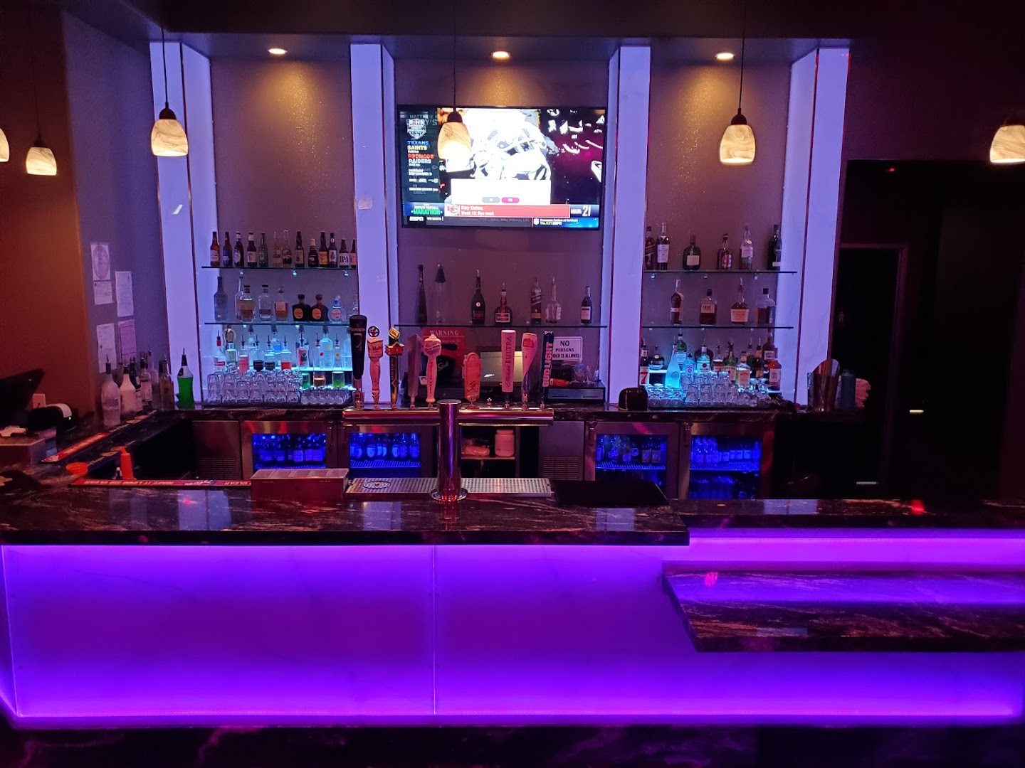 Satin Topless Gentlemen's Club - Anaheim - Nightclub in Anaheim, United States