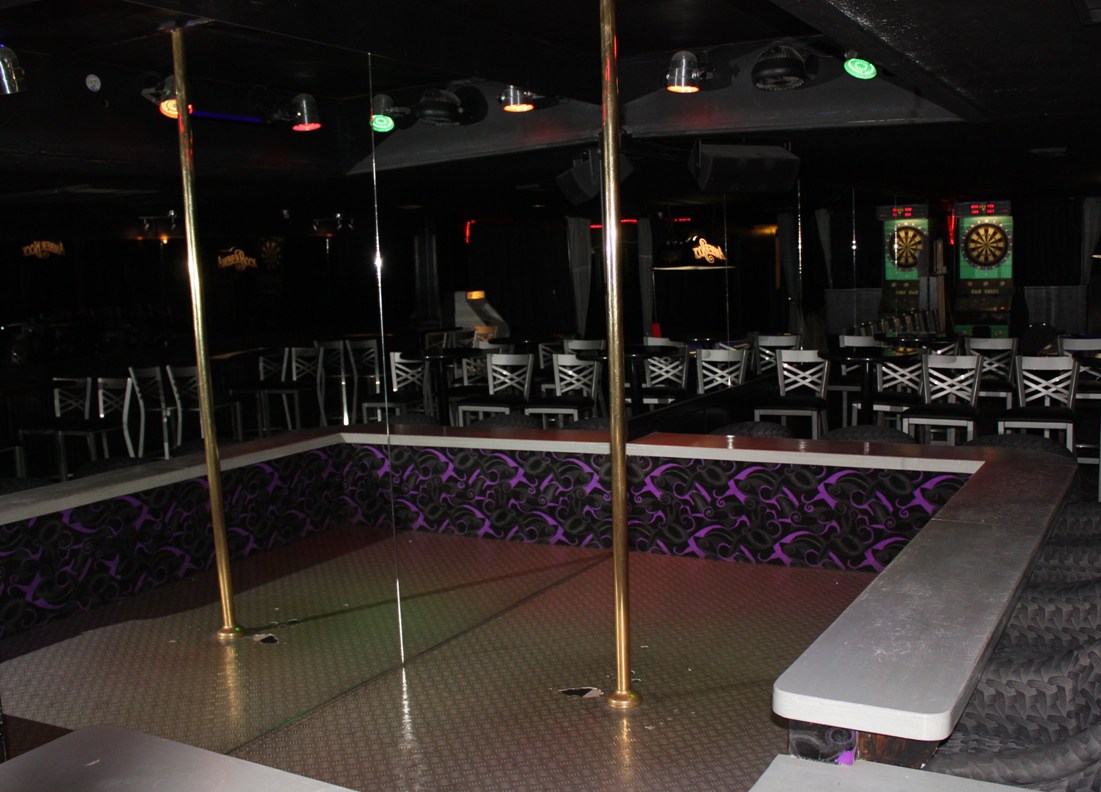 Boji Nites - Nightclub in Arnolds Park, United States
