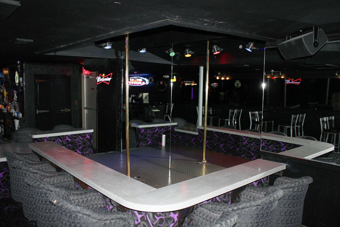 Boji Nites - Nightclub in Arnolds Park, United States