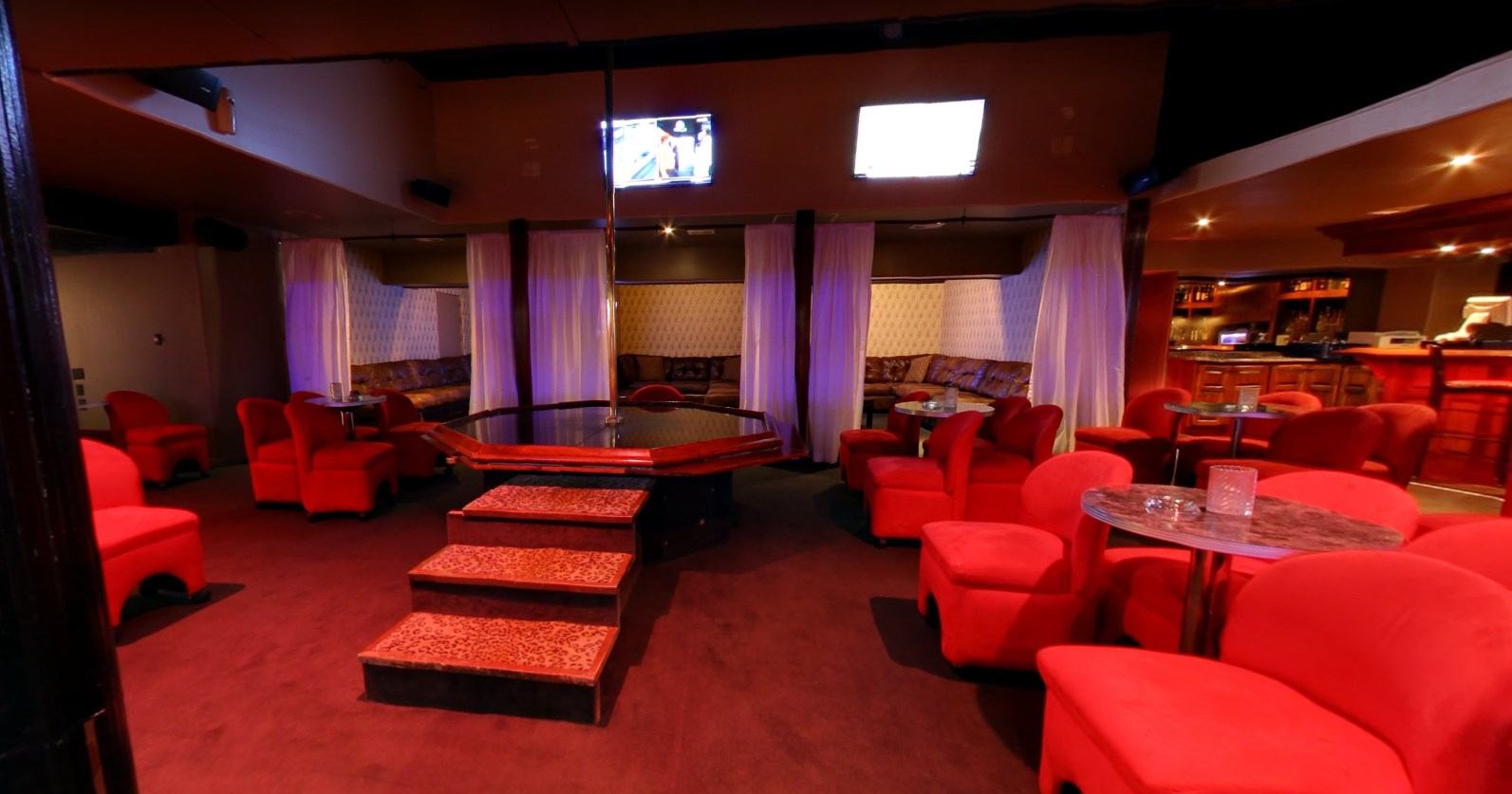 Thee Doll House - Myrtle Beach - Nightclub in Atlantic Beach, United States