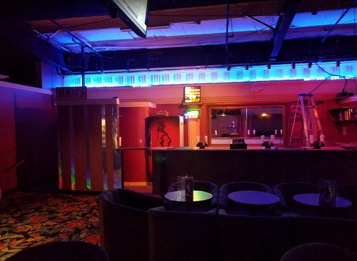 Divas Mens Club - Nightclub in Austin, United States