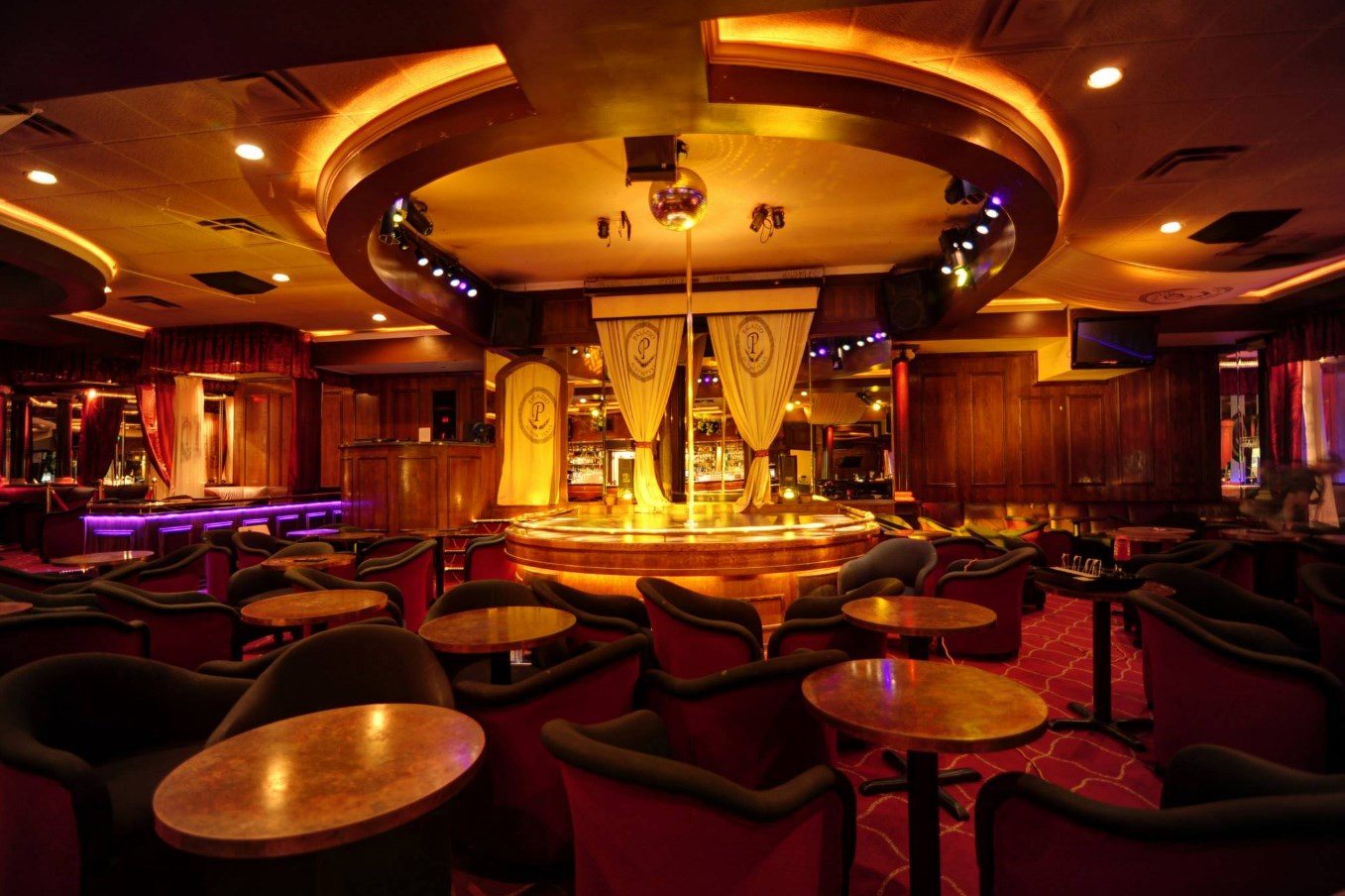 Expose Men's Club - Nightclub in Austin, United States