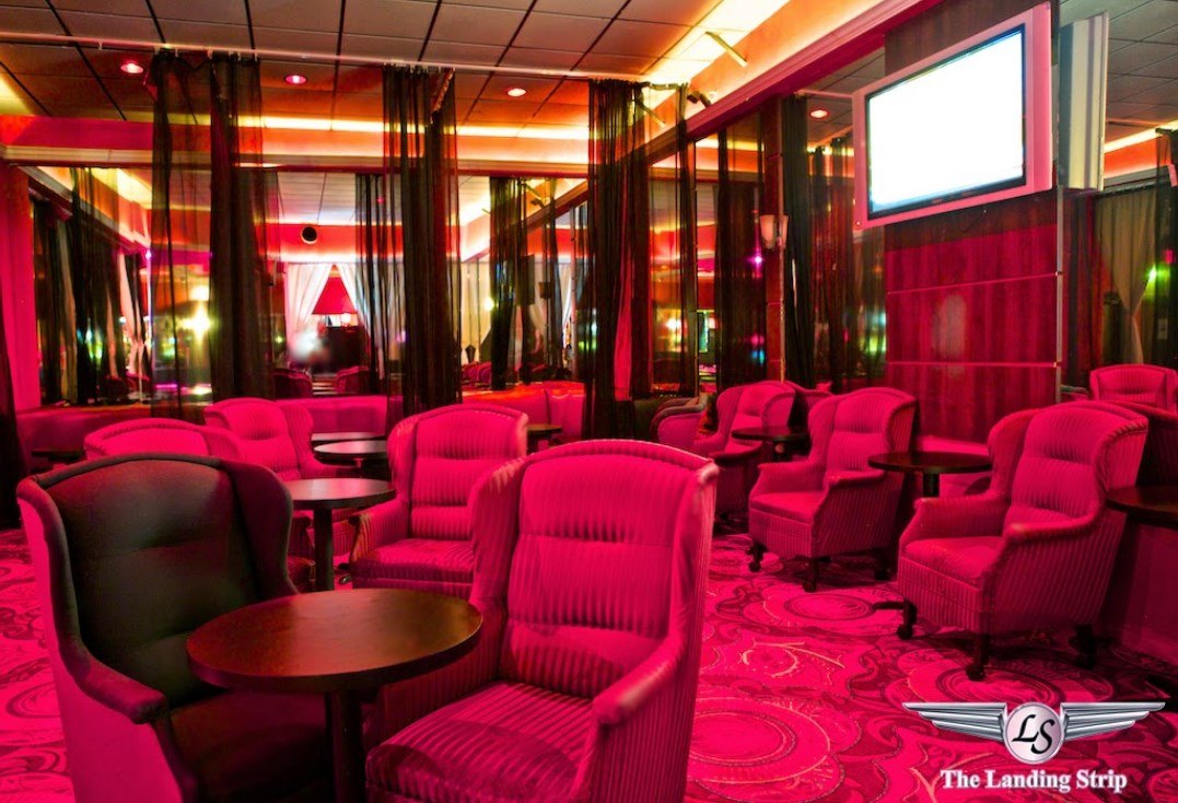 Landing Strip - Nightclub in Austin, United States