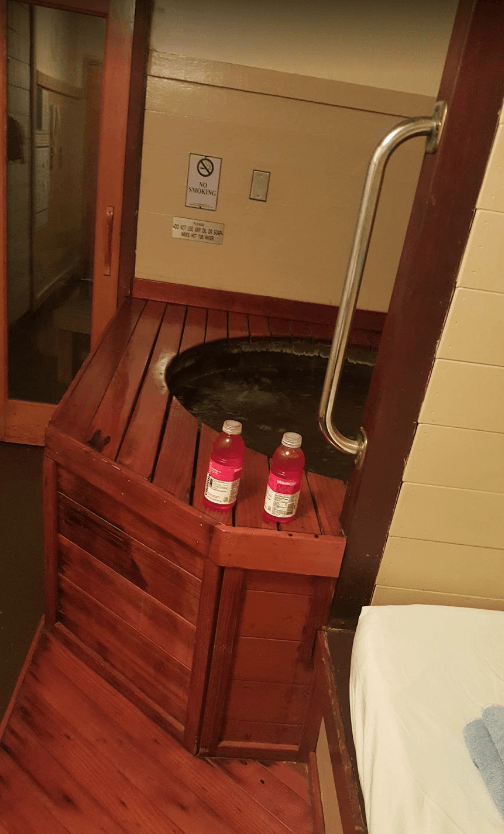 Hot Tubs Of Berkeley - Erotic Massage in Berkeley, United States