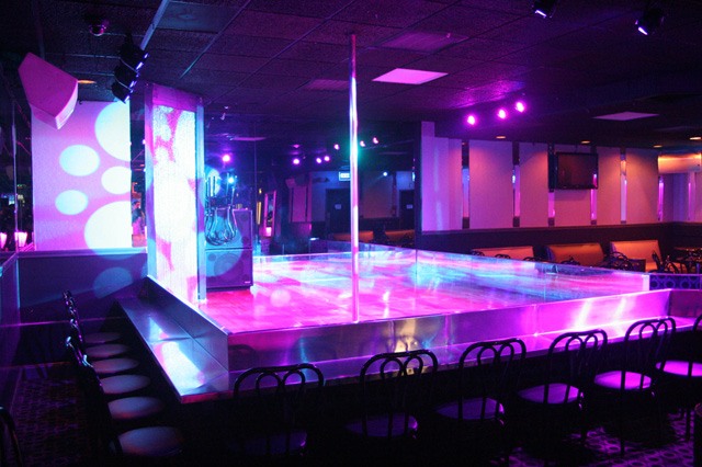 Mac’s Two Lounge - Nightclub in Billerica, United States