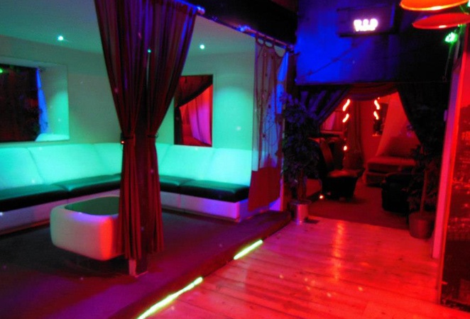 Dangerous Curves - Nightclub in Boyd, United States