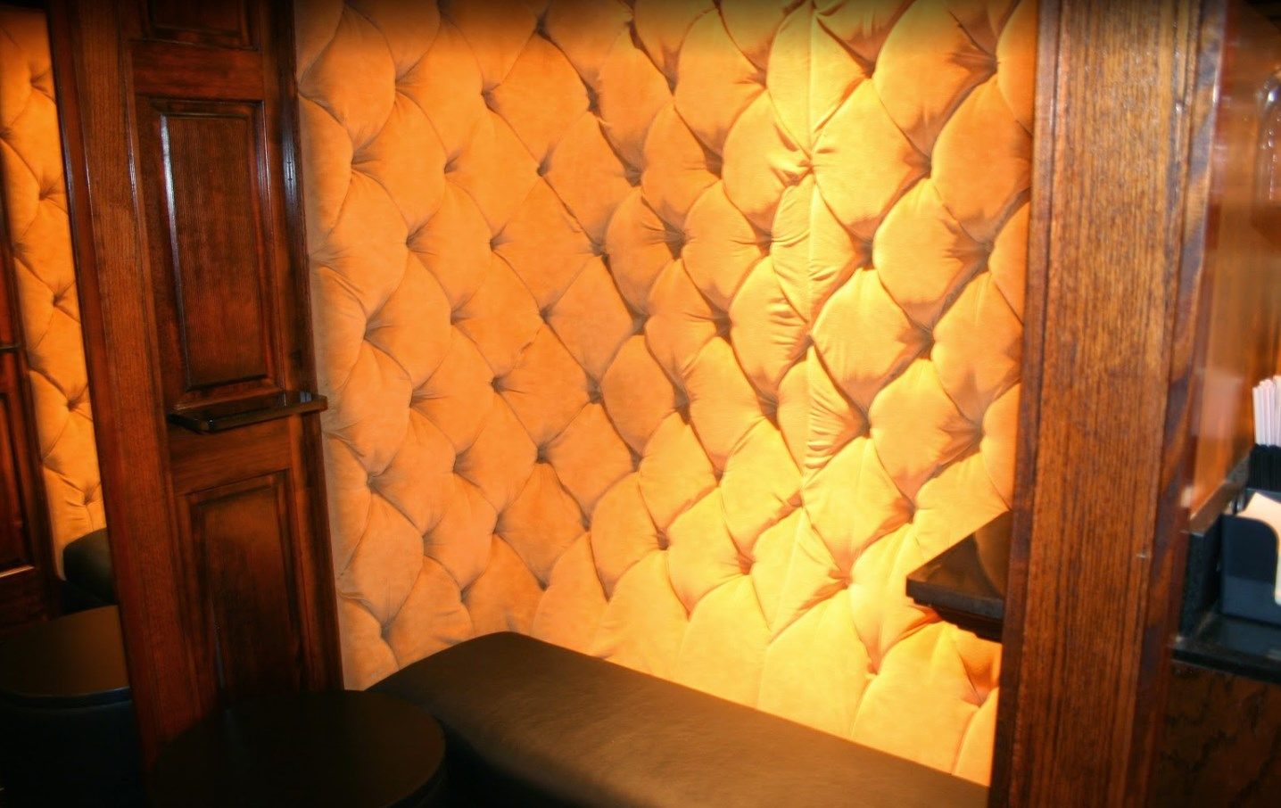 Michael's Fine Food & Beautiful Women - Nightclub in Broussard, United States
