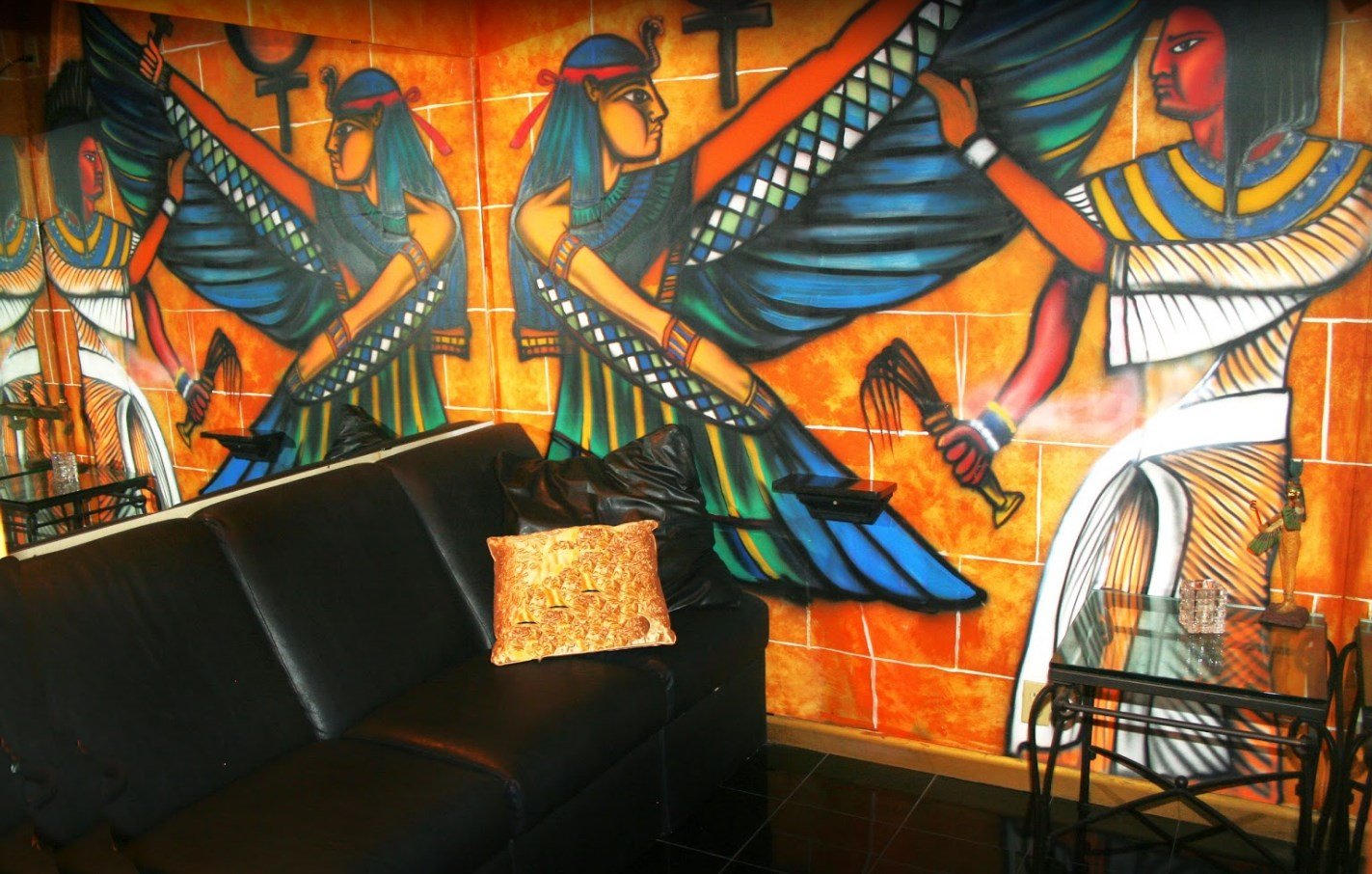 Michael's Fine Food & Beautiful Women - Nightclub in Broussard, United States