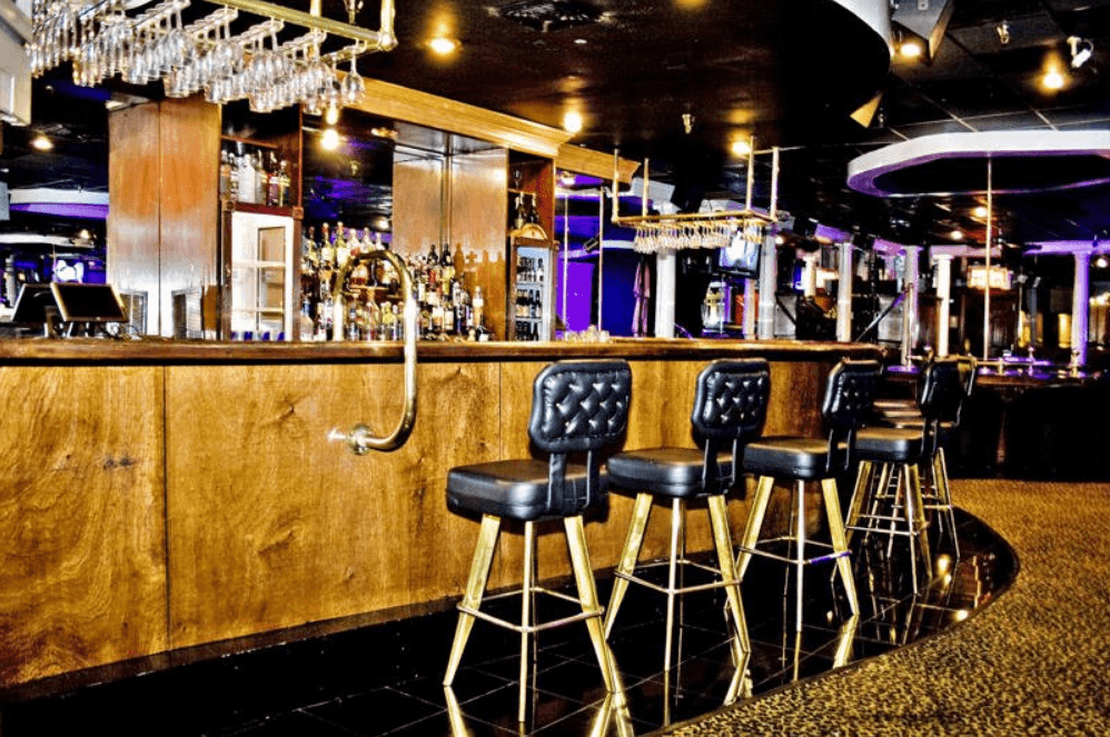 Michael's Fine Food & Beautiful Women - Nightclub in Broussard, United States