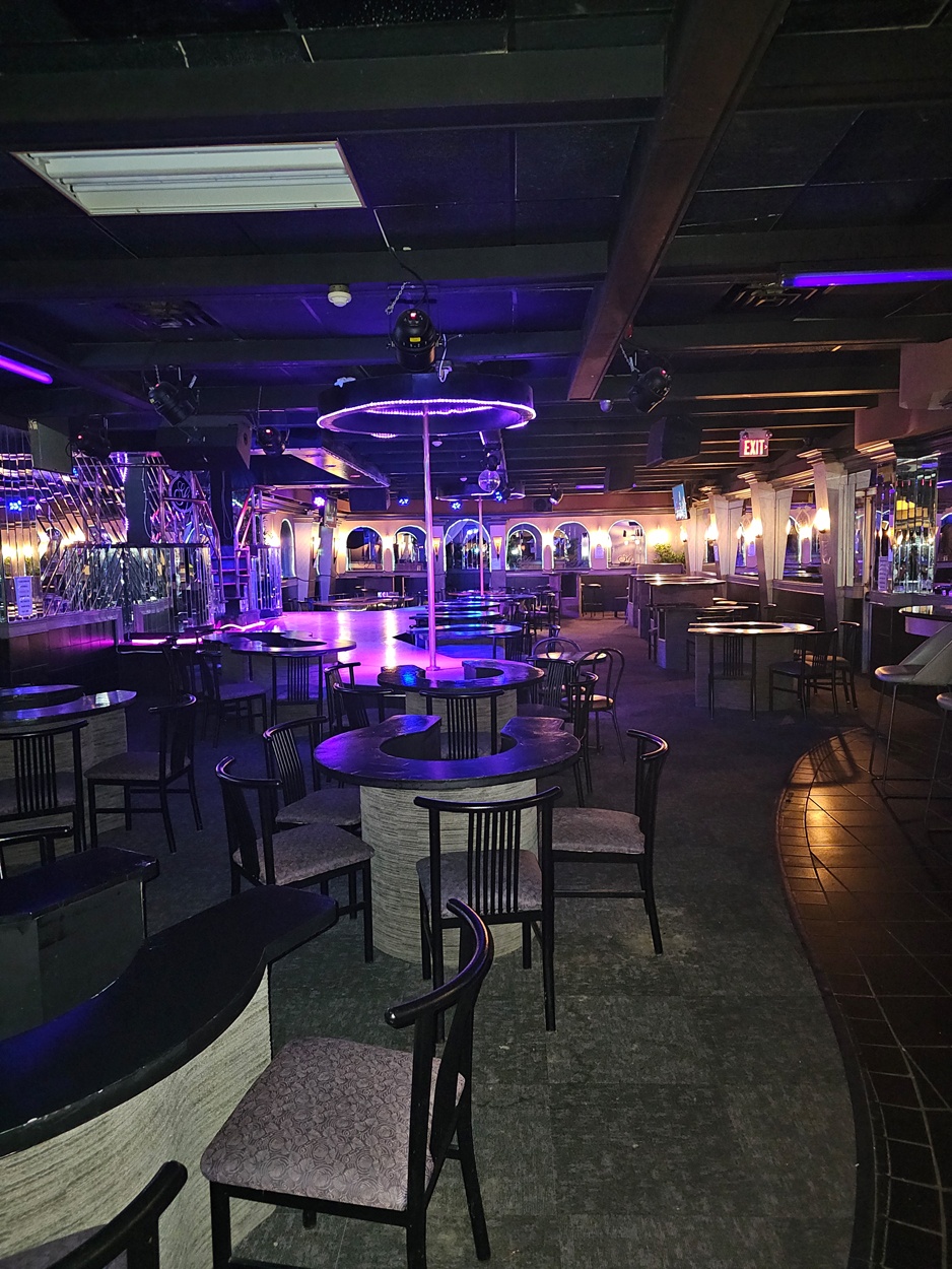 Solid Gold Burlington - Nightclub in Burlington, United States