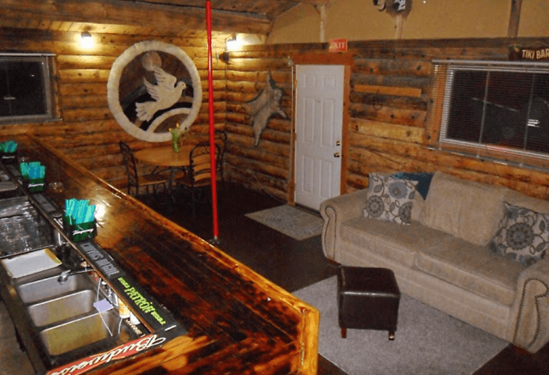 Dovetail Ranch - Brothel in Carlin, United States