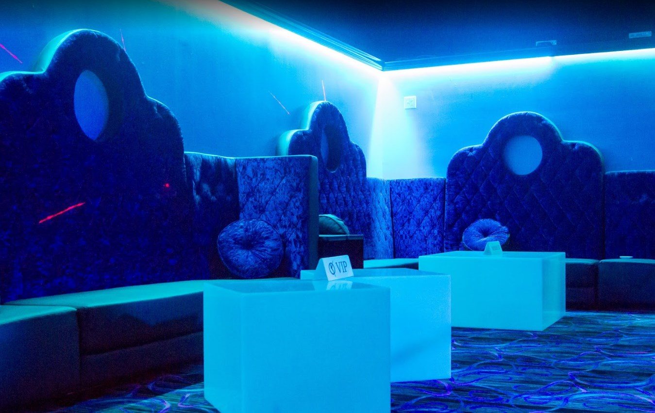 Pure Gold Premier Gentlemen`s Club Of Raleigh - Nightclub in Cary, United States