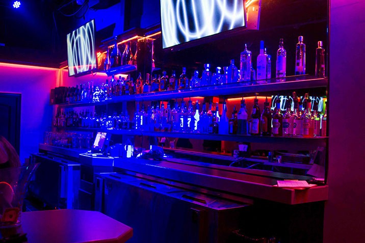 Pure Gold Premier Gentlemen`s Club Of Raleigh - Nightclub in Cary, United States