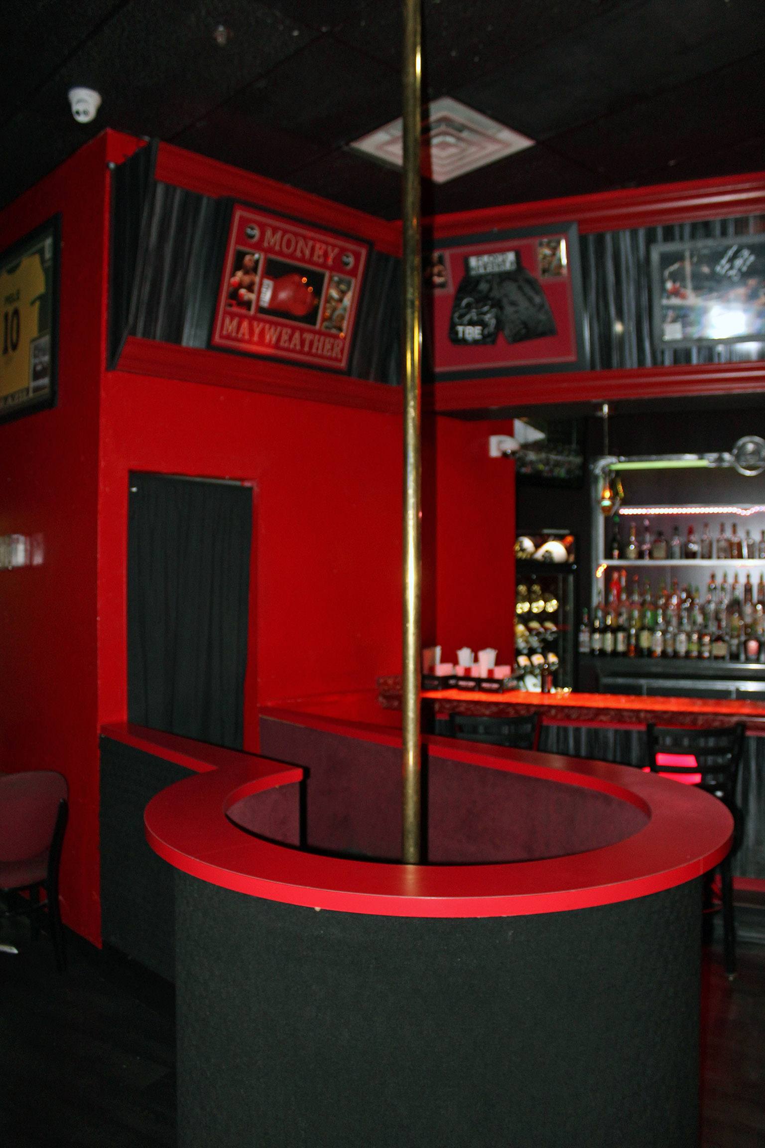 Pharaoh's Gentlemen's Club - Nightclub in Cheektowaga, United States