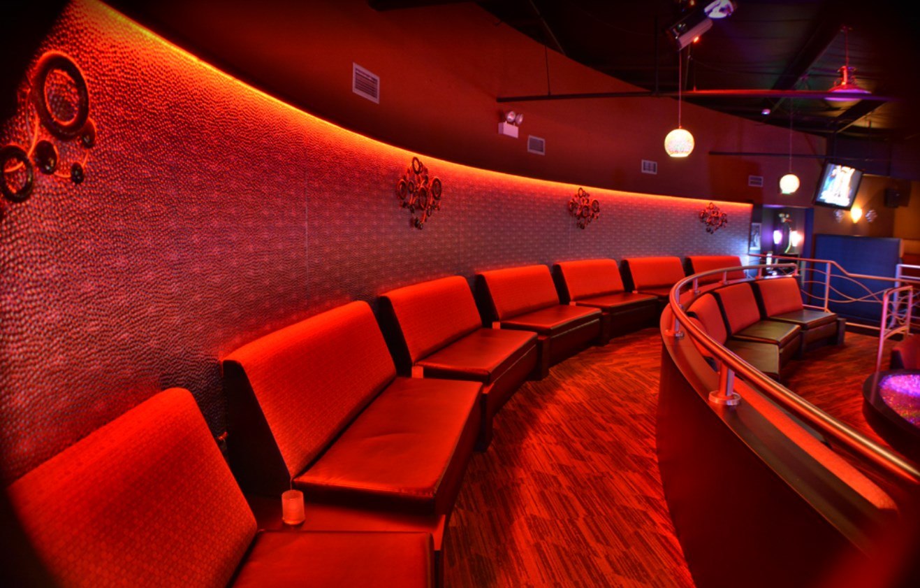 Club390 - Nightclub in Chicago Heights, United States