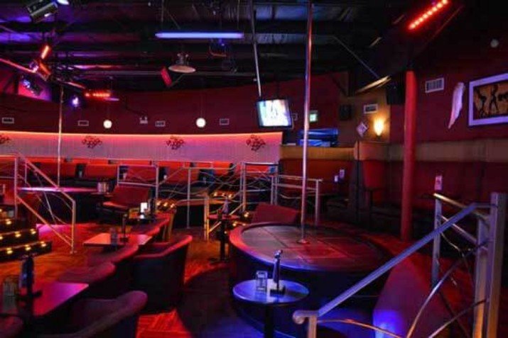 Club390 - Nightclub in Chicago Heights, United States