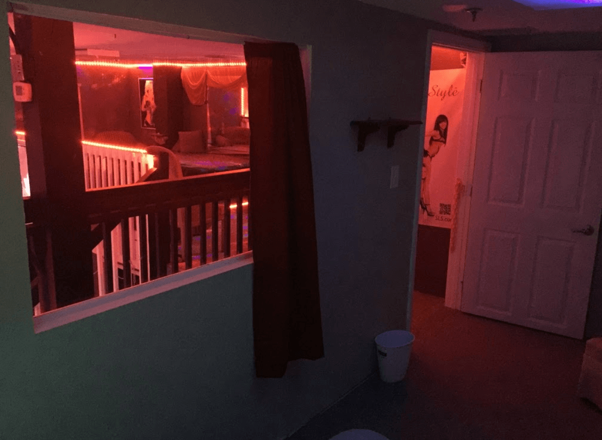 Club 3X - Nightclub in Cocoa, United States