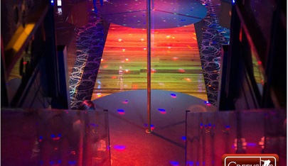 Creekside Cabaret - Nightclub in Colmar, United States
