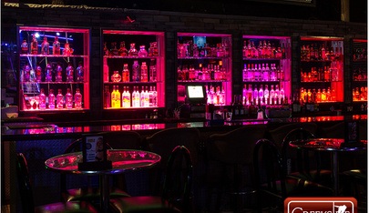 Creekside Cabaret - Nightclub in Colmar, United States