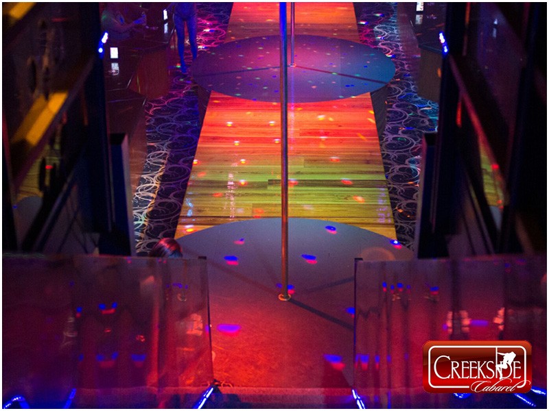 Creekside Cabaret - Nightclub in Colmar, United States