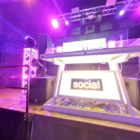 Social Bar And Lounge - Swinger Club in Columbia, United States