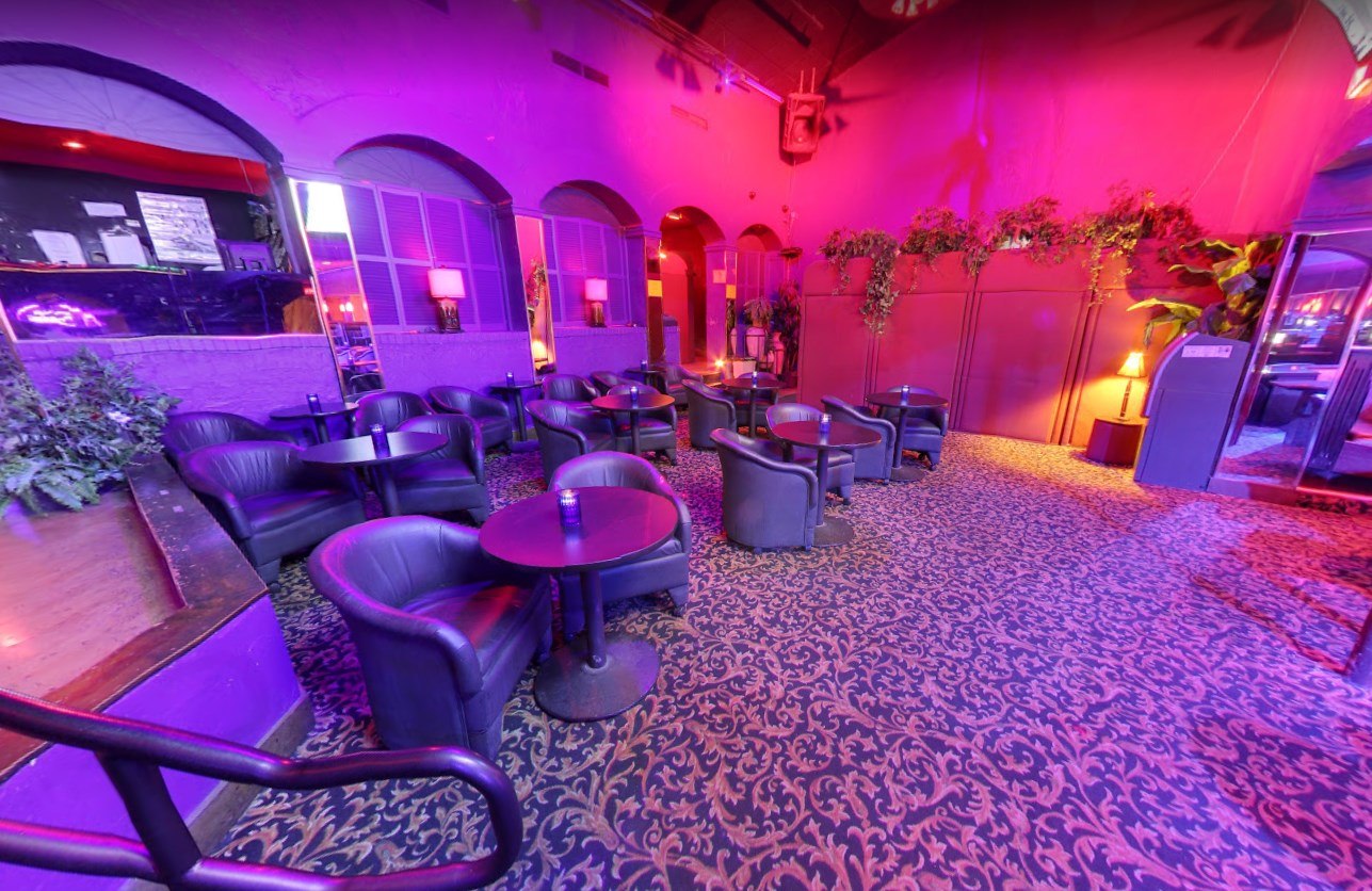 Kahoots Gentlemen's Club - Nightclub in Columbus, United States