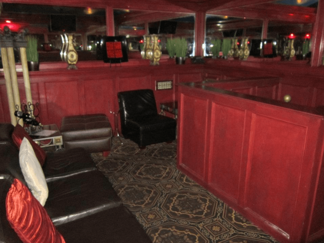 Sirens Gentlemen`s Club - Nightclub in Columbus, United States