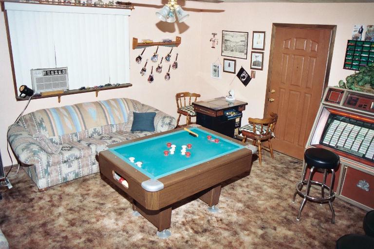 Pleasuretime Social Club - Swinger Club in Columbus, United States