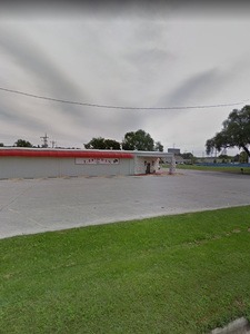 Lipstix - Nightclub in Council Bluffs, United States