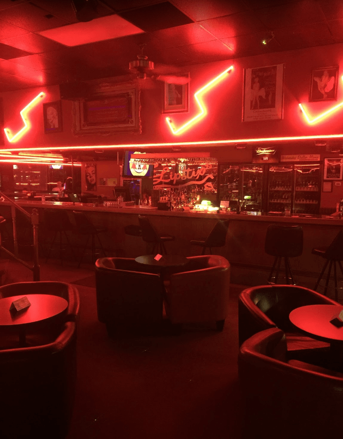 Lipstix - Nightclub in Council Bluffs, United States