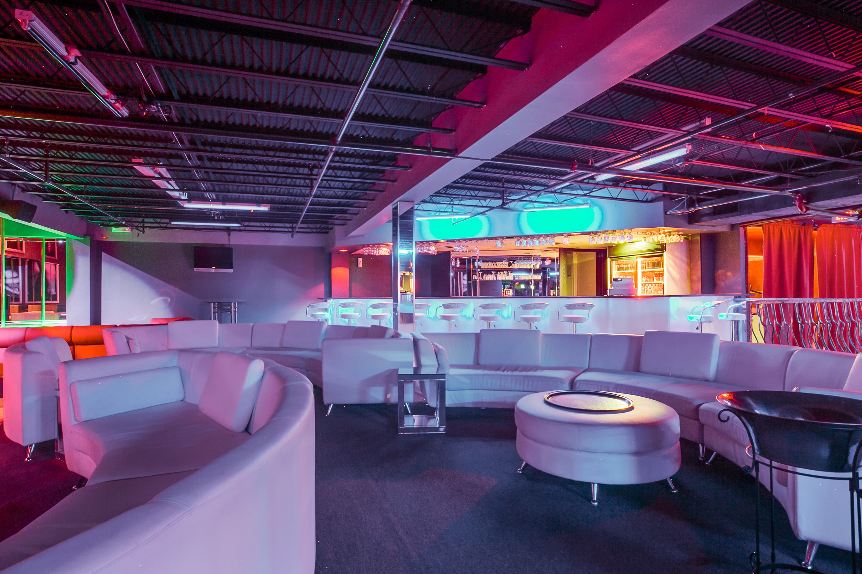 Colette - Dallas - Swinger Club in Dallas, United States