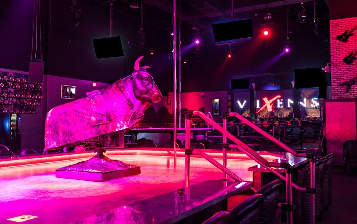 Vixens Cabaret - Nightclub in Davie, United States