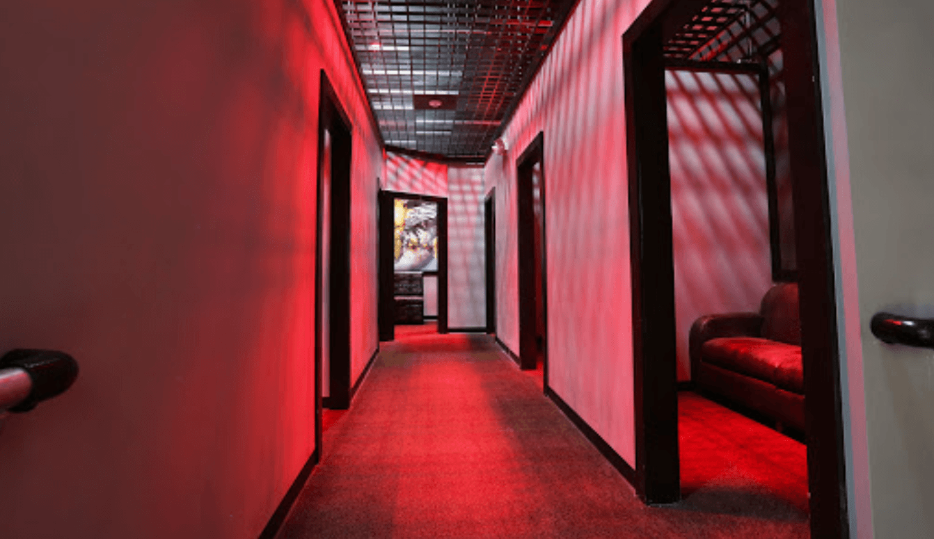 Vixens Cabaret - Nightclub in Davie, United States