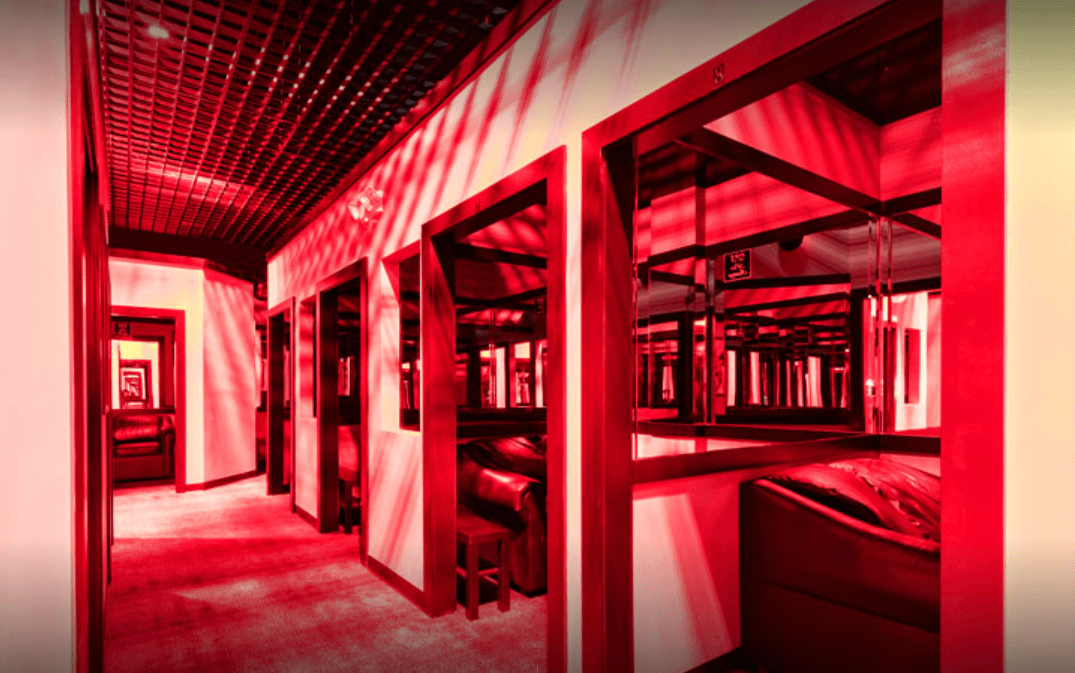 Vixens Cabaret - Nightclub in Davie, United States