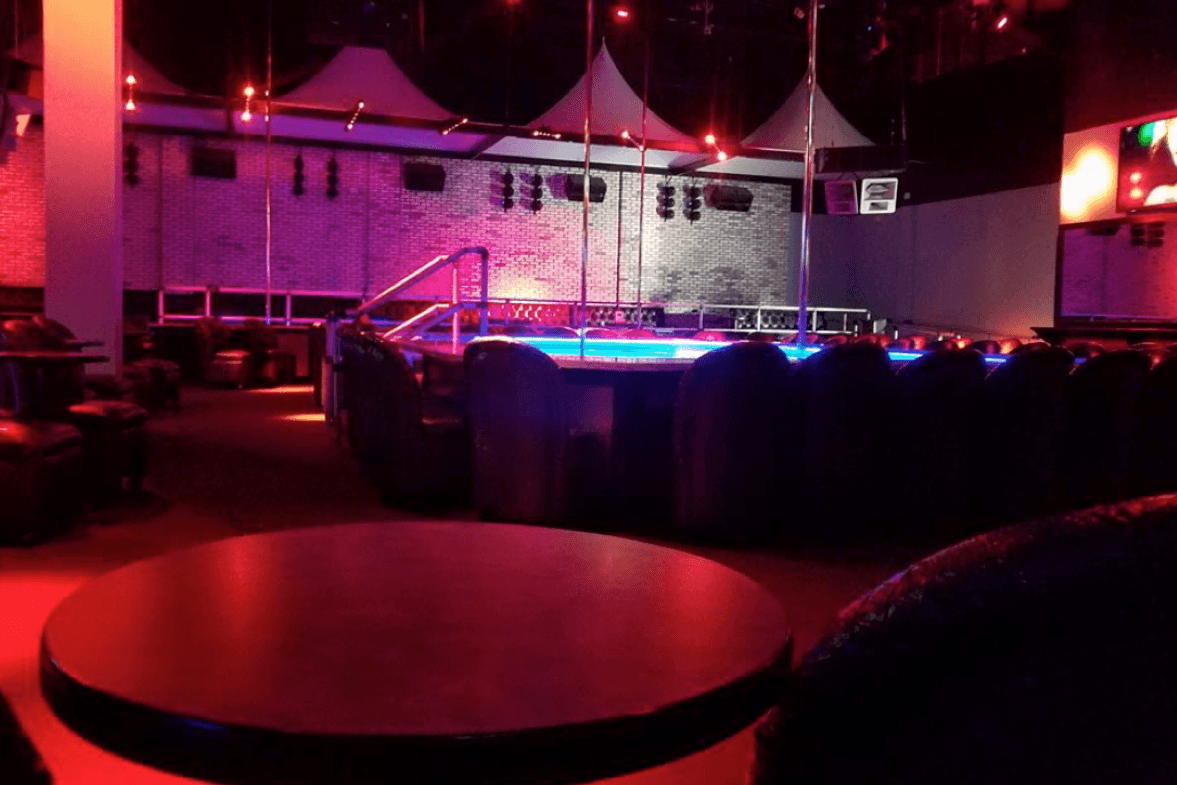 Vixens Cabaret - Nightclub in Davie, United States
