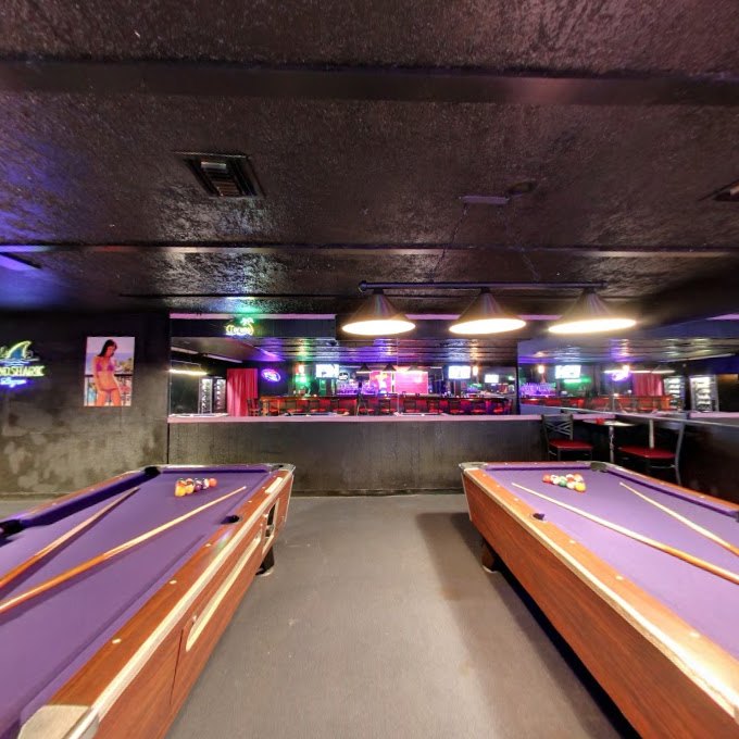 Dixie's Gentlemen's Club - Nightclub in Deland, United States