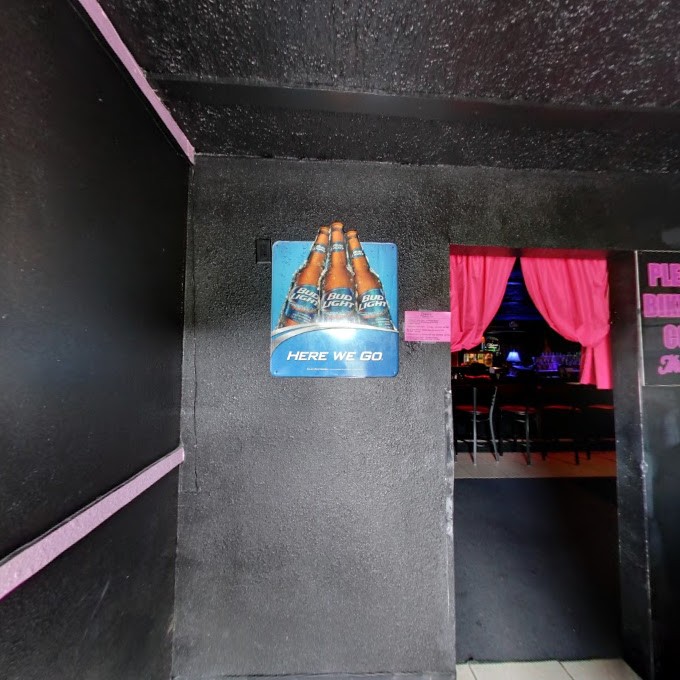 Dixie's Gentlemen's Club - Nightclub in Deland, United States